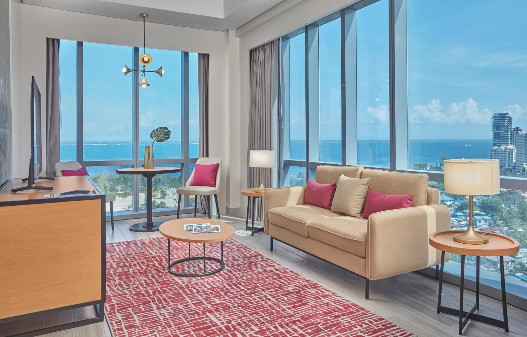 Belmont Hotel Mactan Lapu-Lapu City Exterior foto